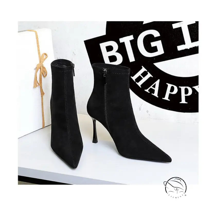 Elegant langry black suede fashion ankle boots with pointed toe and high heel