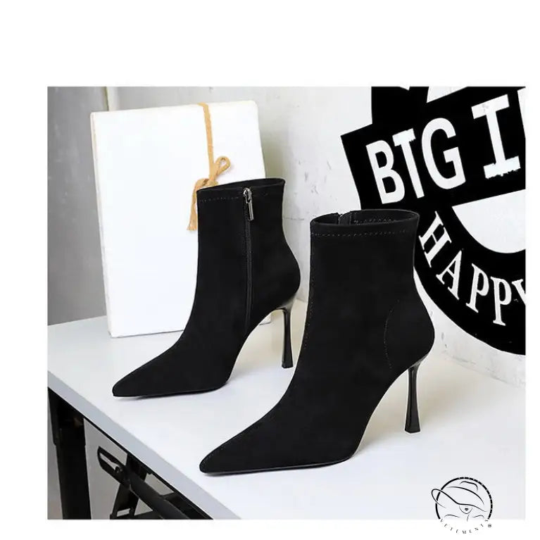 Elegant langry black suede pointed-toe high heel boots