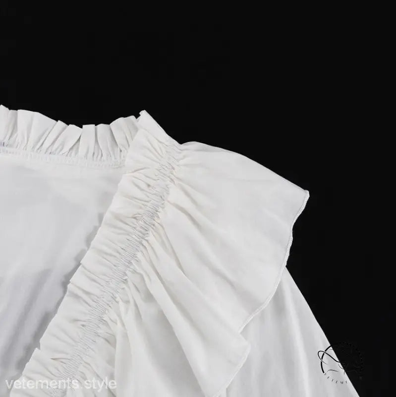 COMFY RUFFLED WHITE DRESS-VETEMENTS