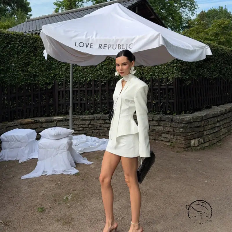 Elegant white short sleeveless Love Republic blazer with matching shorts, langry fashion ملابس