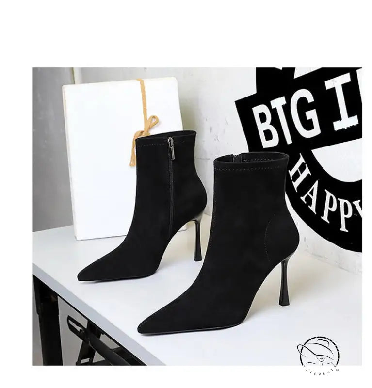 Elegant langry black suede pointed-toe high heel boots