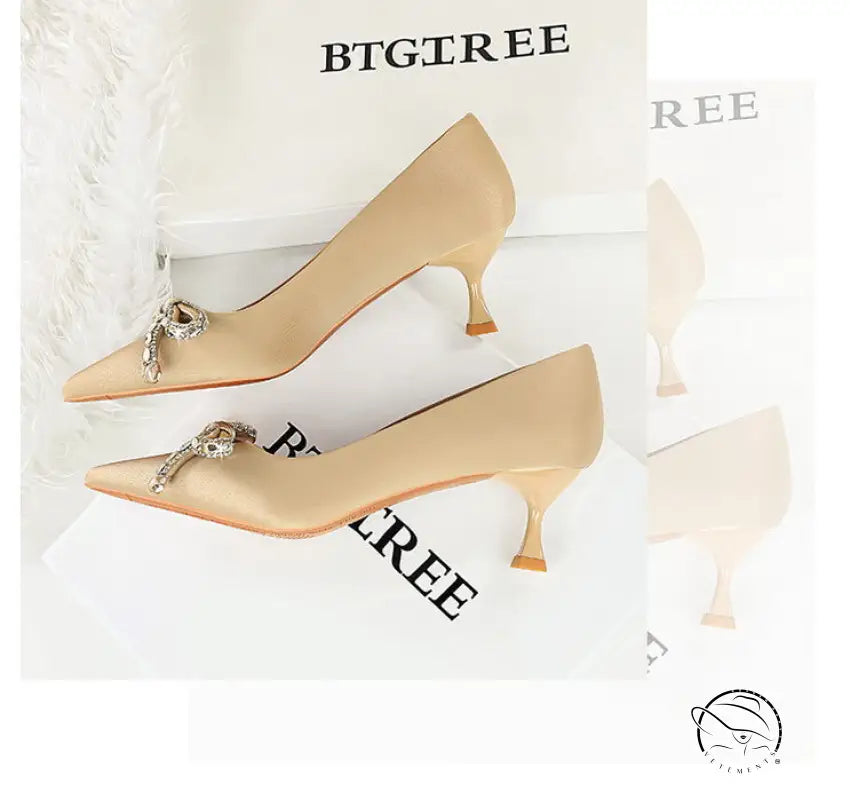 Langry fashion beige satin kitten heel pumps with snake chain detail