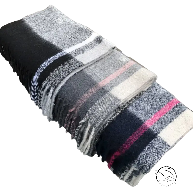Rose plaid navy wool stitching scarf with fringe on railing