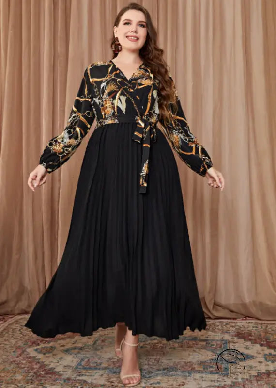 Beautiful evening dress: plus-size long-sleeved A-line maxi with pleated skirt